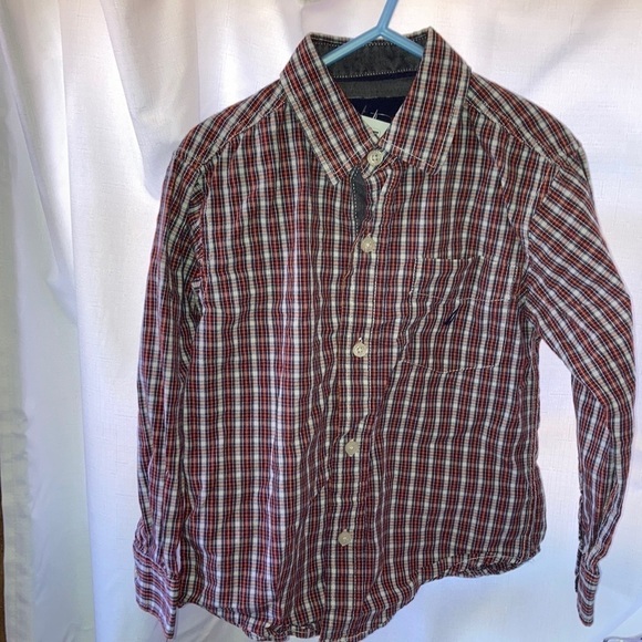 Size 5/6 Nautica 100% cotton, red, white, and blue boys button up - Picture 1 of 4